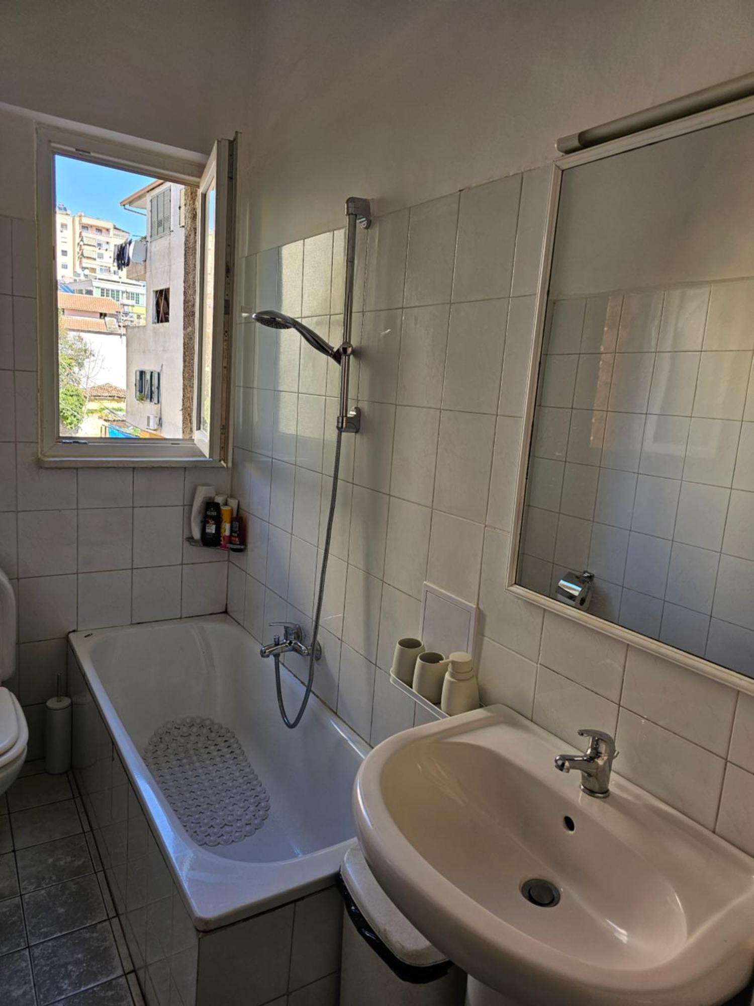 Alea2 Apartment Тирана Екстериор снимка